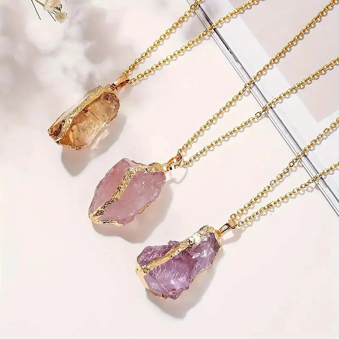Elegância Luminosa - Colar com Pedra Natural Banhado a Ouro