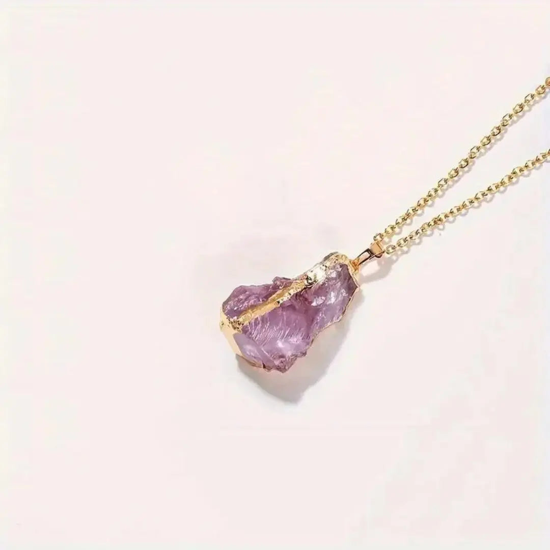 Elegância Luminosa - Colar com Pedra Natural Banhado a Ouro